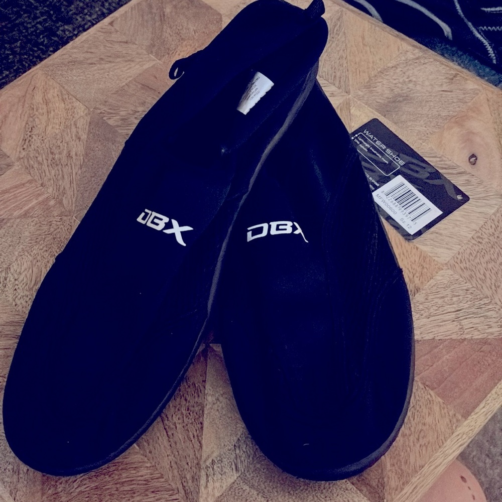 Water shoes DBX nwt size 11 Men’s water shoes black